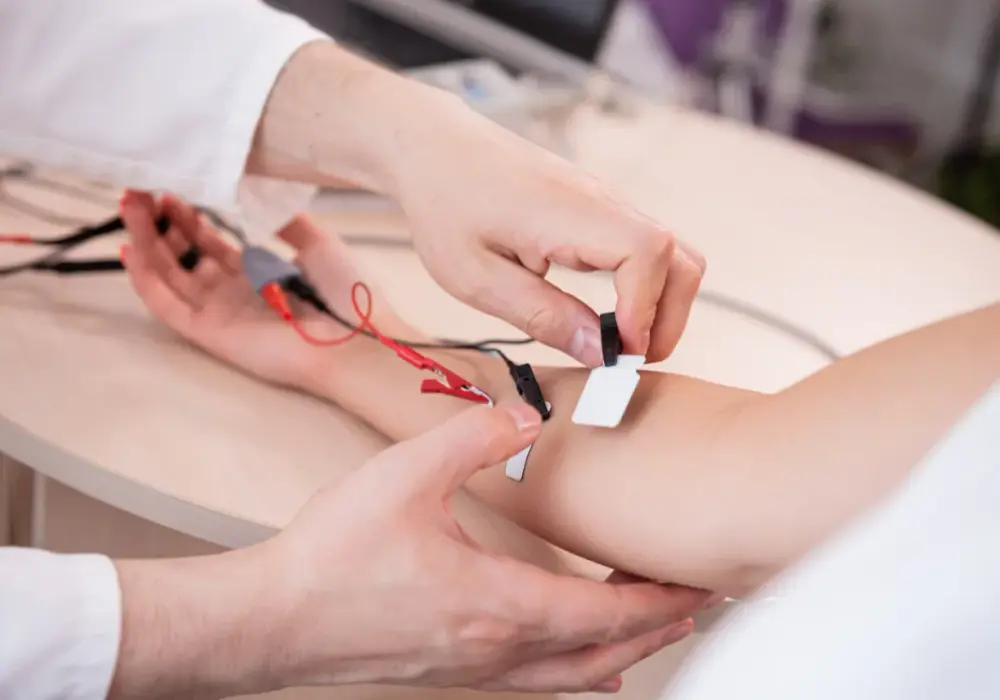 Badanie EMG - wszystko co musisz wiedzieć o elektromiografii mięśni