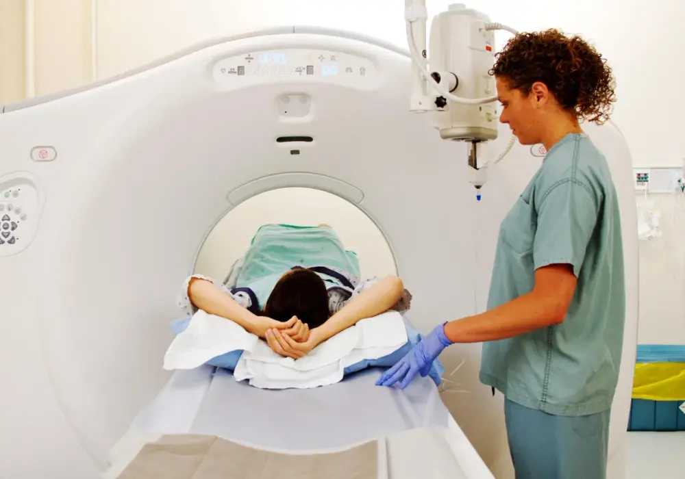 Badanie PET na czym polega: kompleksowy opis przebiegu diagnostyki