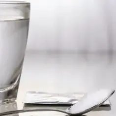 Niedobory elektrolitowe objawy - jak je rozpoznać i unikać problemów zdrowotnych