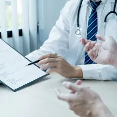 Gdzie najszybciej dostaniesz rehabilitację na NFZ: krótkie terminy 2025