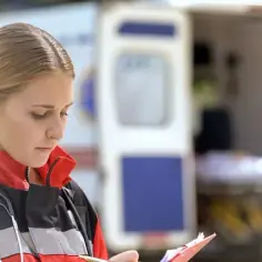 Komu przysługuje transport medyczny? Sprawdź, czy się kwalifikujesz